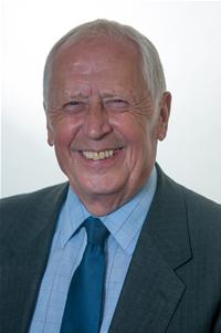 Profile image for Councillor Douglas Auld